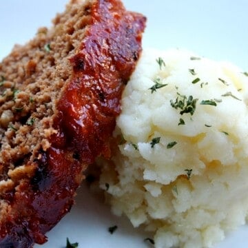 meatloaf and mashed potatoes