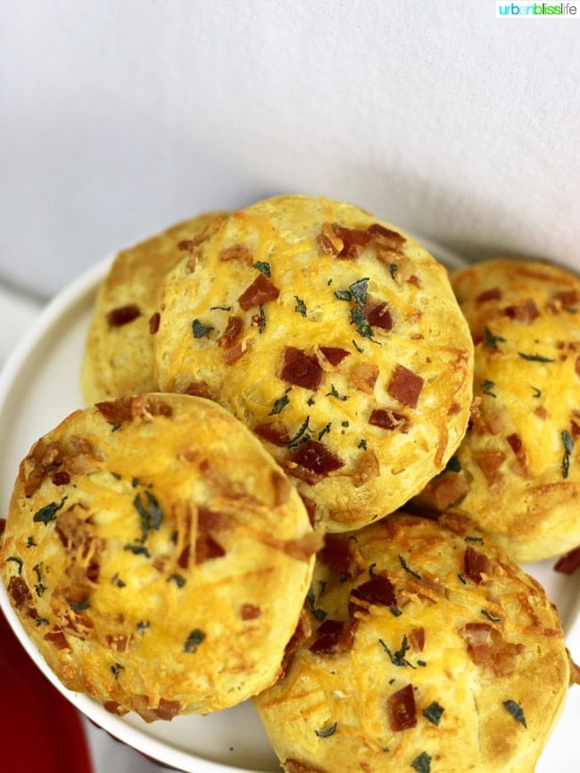 Bacon, Cheddar, and Herb Biscuits perfect for breakfast & brunch. Recipe on UrbanBlissLife.com