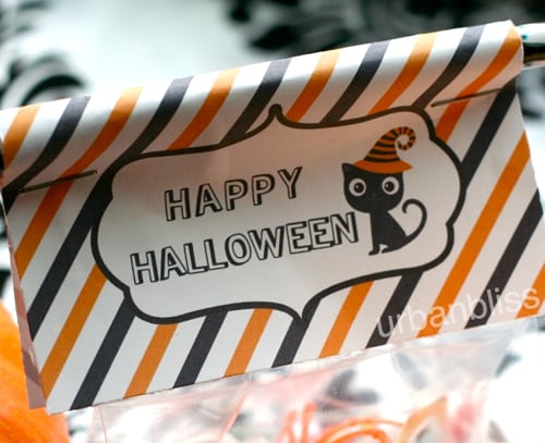 Halloween Favor Bag Labels Free Printable by Urban Bliss