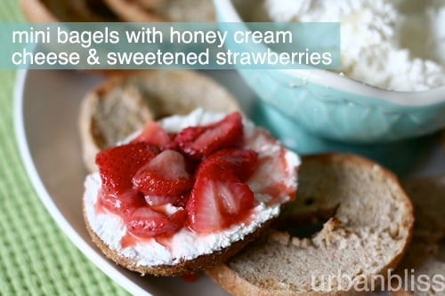 Mini bagels with honey cream cheese & sweetened strawberries