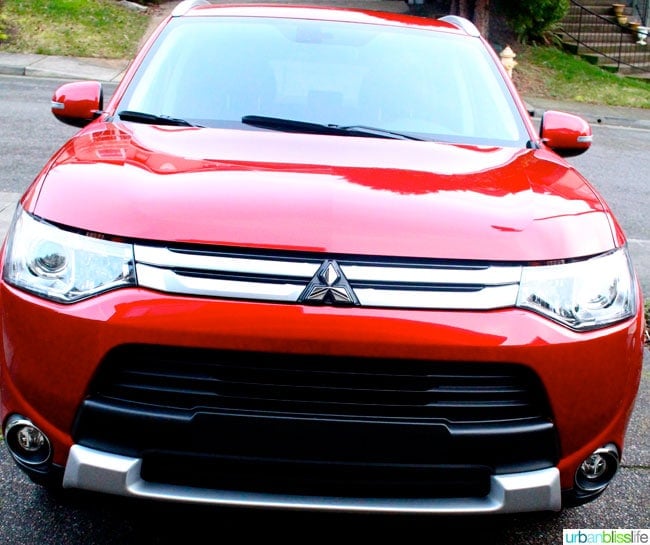 2015 Mitsubishi Outlander exterior