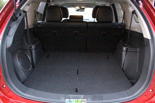 2015 Mitsubishi Outlander cargo space