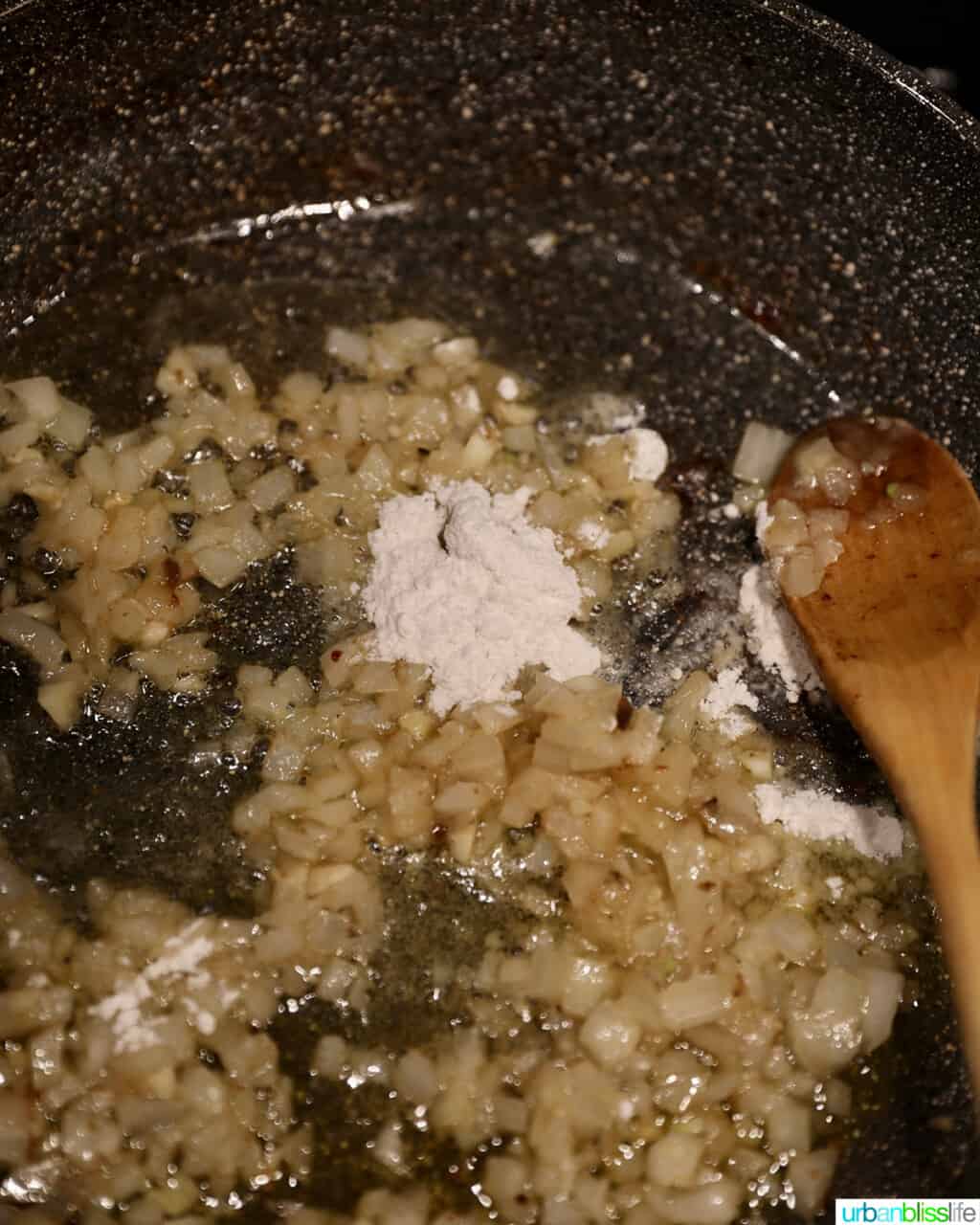 adding flour to thicken sauce