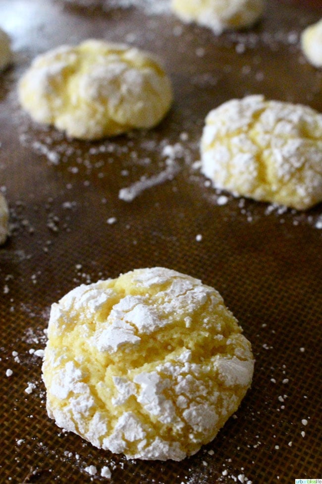 Lemon Crinkle Cookies