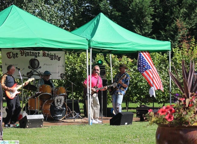 band playing outside