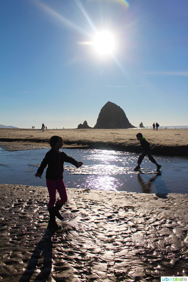 Glamping on the Oregon Coast / Travel Tips on UrbanBlissLife.com