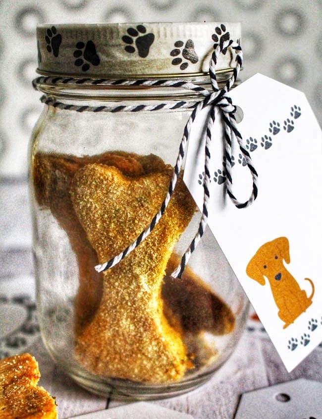 https://urbanblisslife.com/wp-content/uploads/2016/01/PumpkinPeanutButterDogTreats4.jpeg