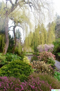 Family-friendly Things to Do in Victoria BC Canada: Butchart Gardens on UrbanBlissLife.com