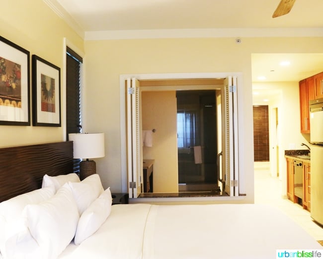 Guest room at Kauai Westin Princeville Ocean Resort Villas