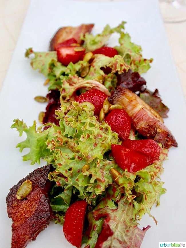 salad with strawberries