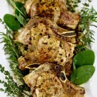 Easy weeknight meal: Cider-glazed pork chops recipe on UrbanBlissLife.com