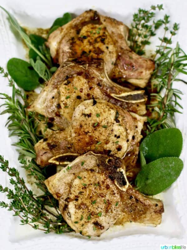 Easy weeknight meal: Cider-glazed pork chops recipe on UrbanBlissLife.com