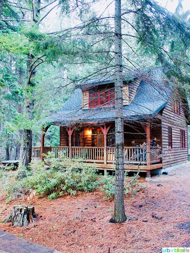 Cabins at Suttle Lodge in Sisters, Oregon