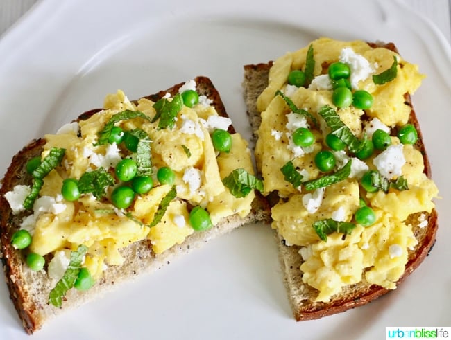 toast with peas and feta