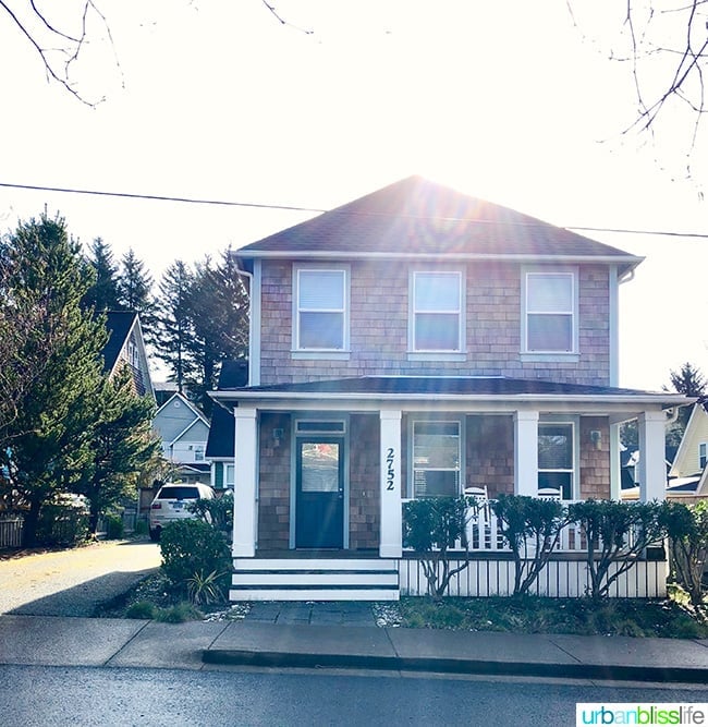 Olivia Beach airbnb rental house at Lincoln City Oregon