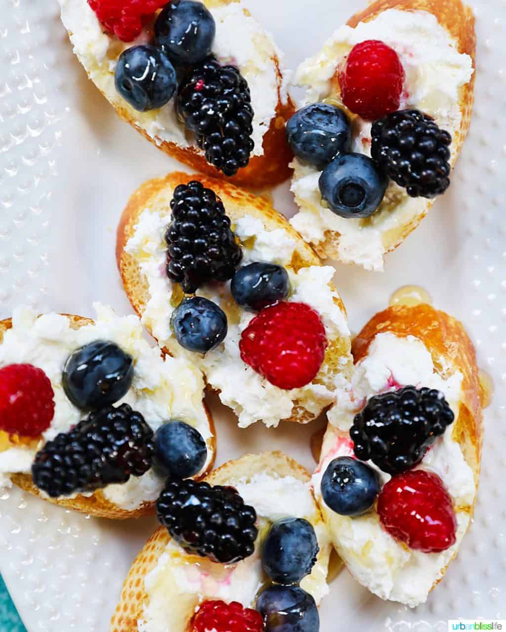 feature pic of ricotta crostini with summer berries ricotta crostini with summer berries