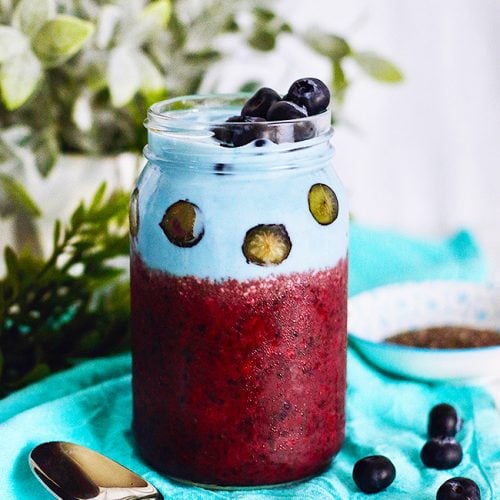 Triple Berry Chia Smoothies