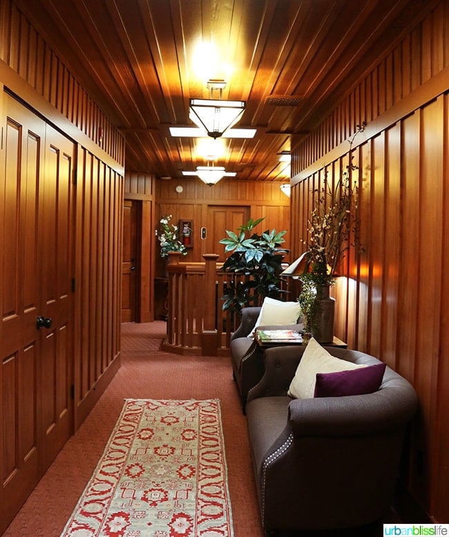 hallway in Noyo Harbor Inn Fort Bragg, California.