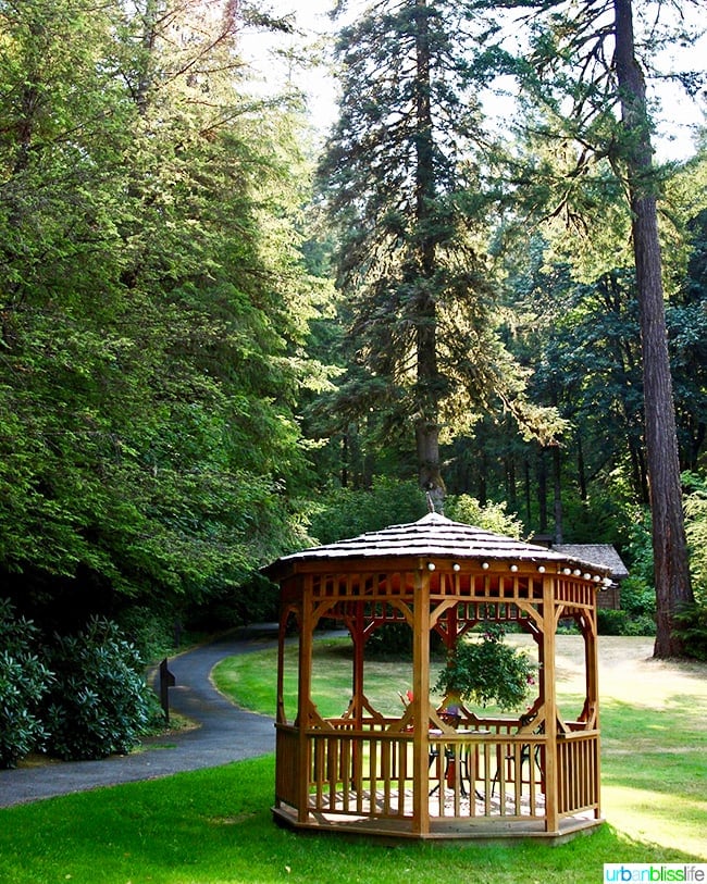 Silver Falls Lodge gazebo