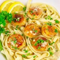 Pan Seared scallops pasta