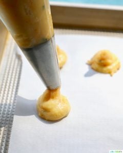 piping gougere bites