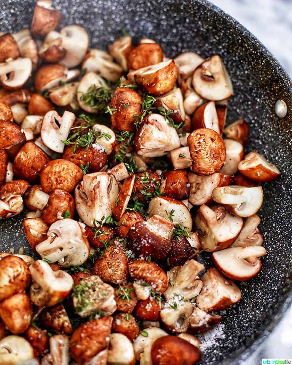 mushrooms with thyme
