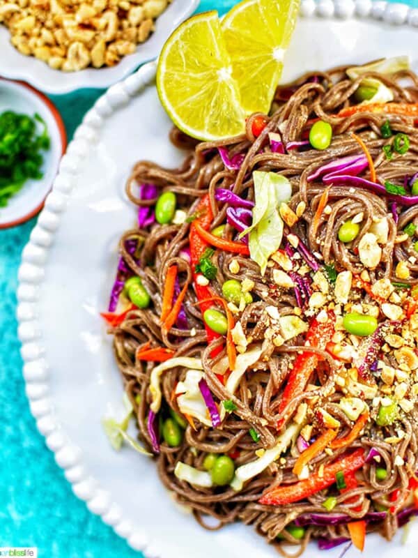 soba noodles with vegetables and peanut sauce