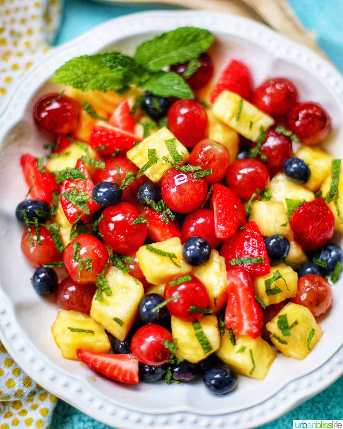 round glass fruit salad food prep