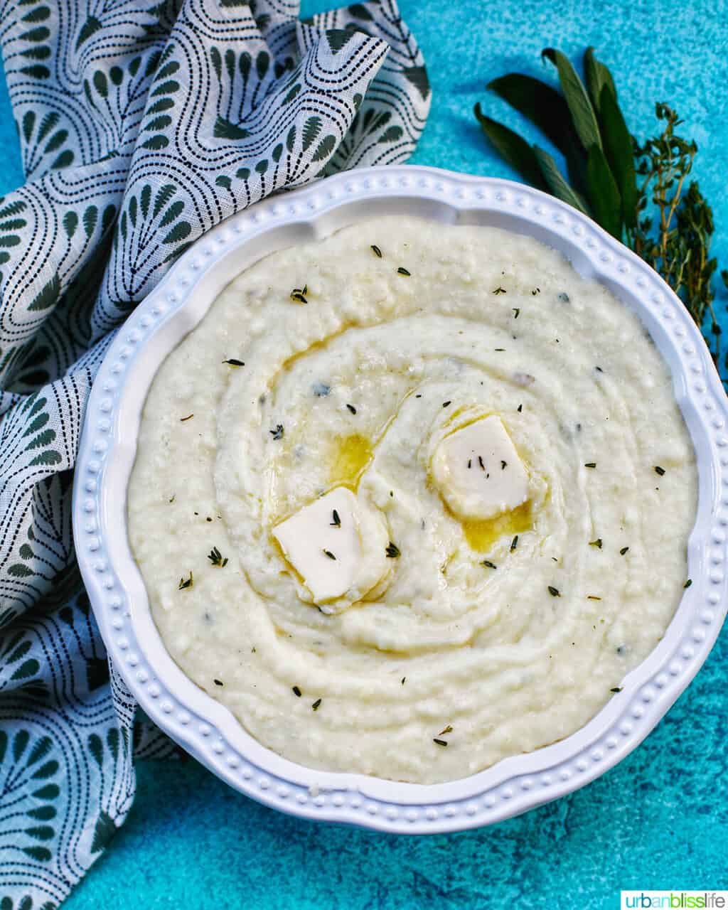Instant Pot Garlic Mashed Potatoes in a bowl