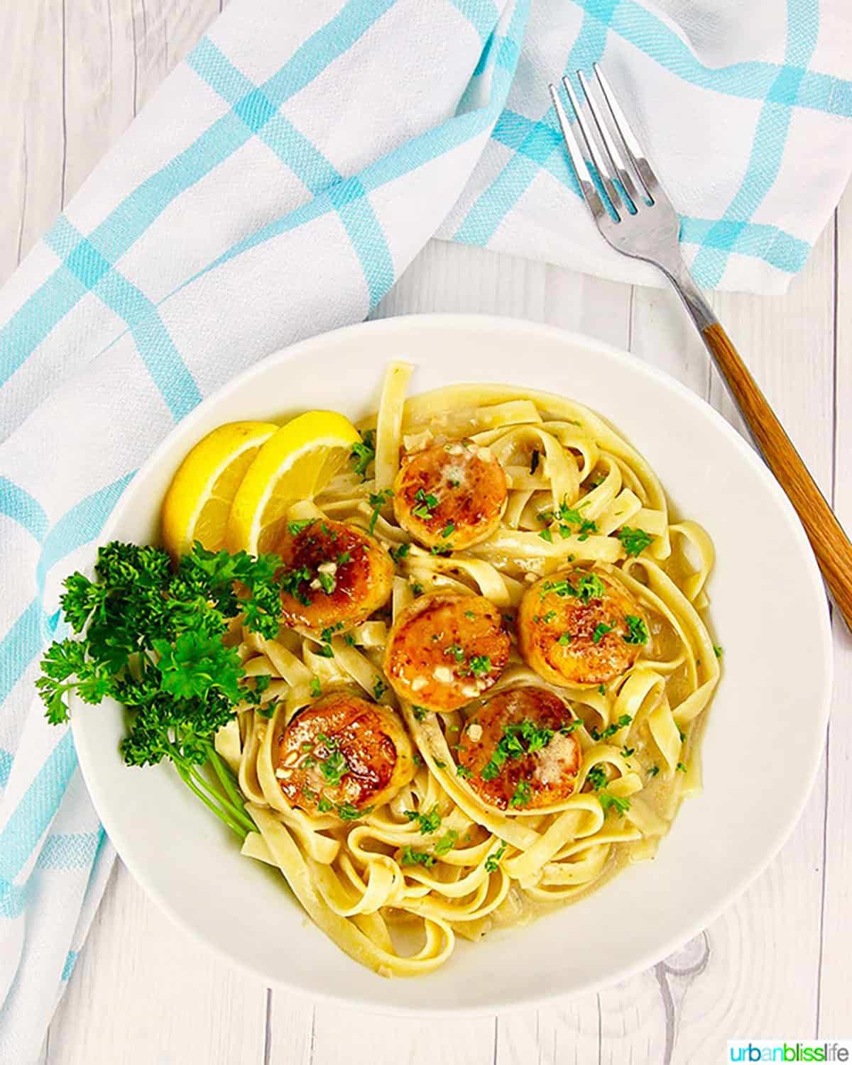 Lemon garlic scallop pasta in a bowl