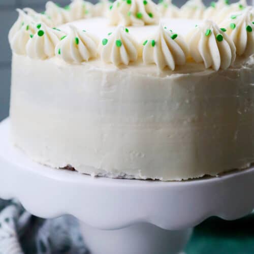 green velvet cake with cream cheese frosting