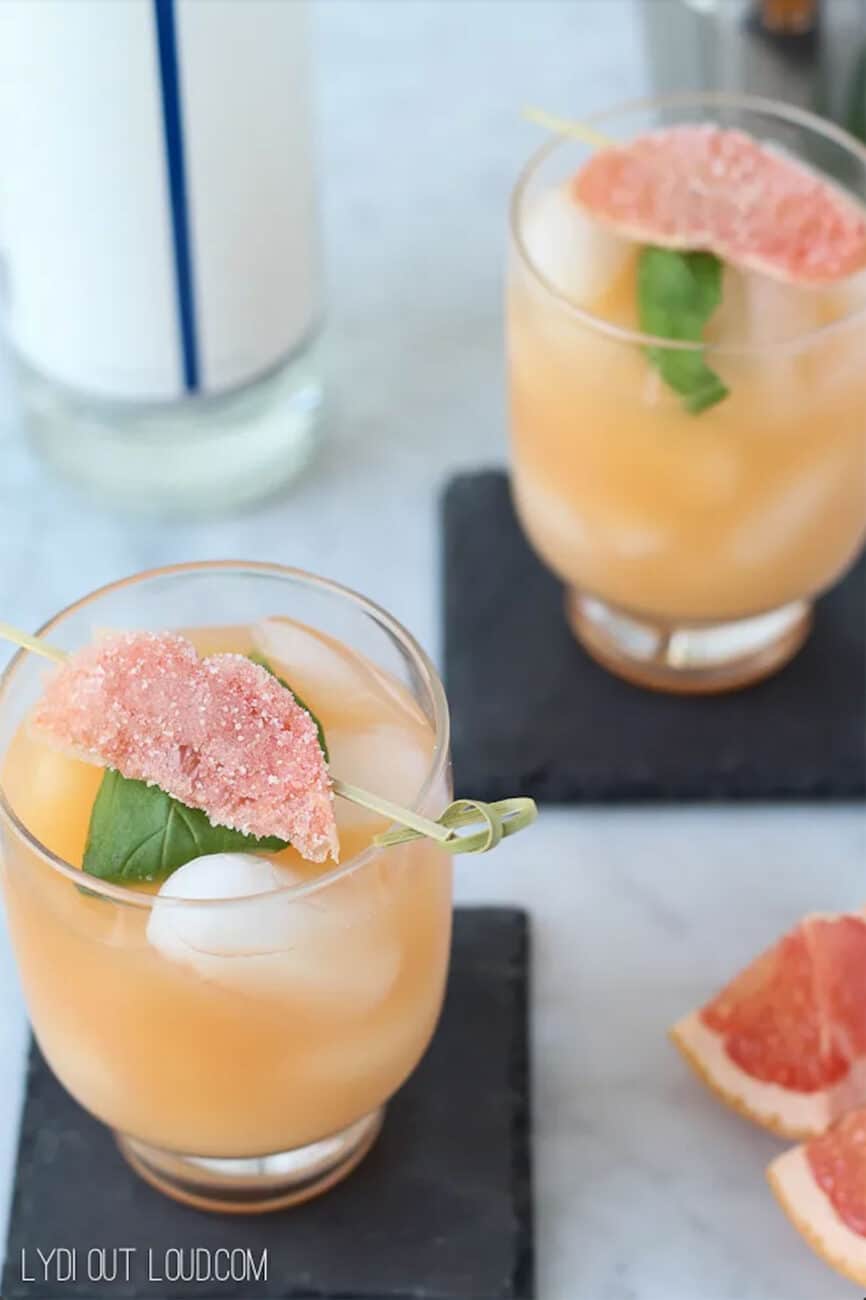 grapefruit basil refresher cocktail