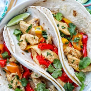 instant pot chicken fajitas with peppers and lime.