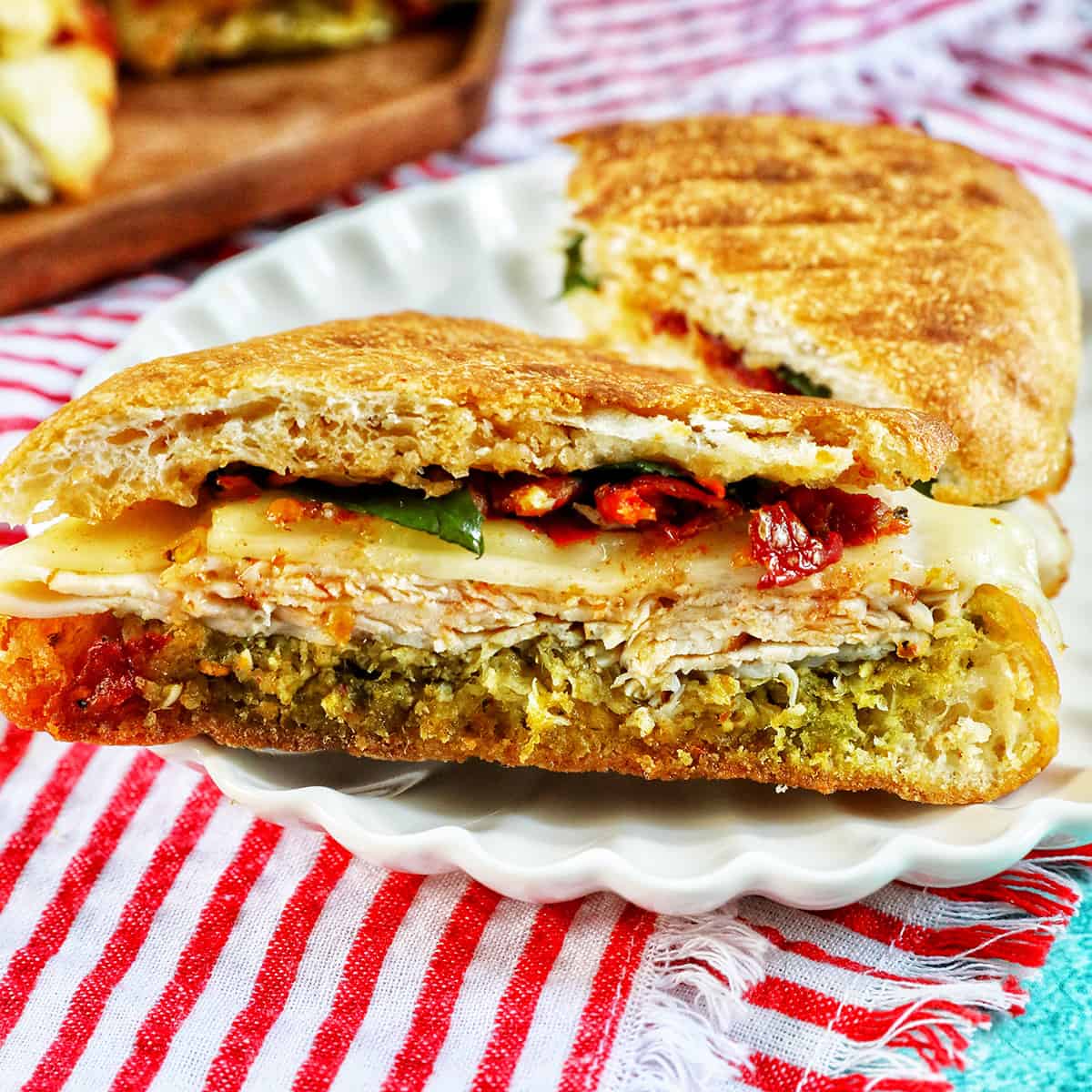 Week of Menus: Pesto Turkey Sandwiches (dairy and egg free): How to be like  others