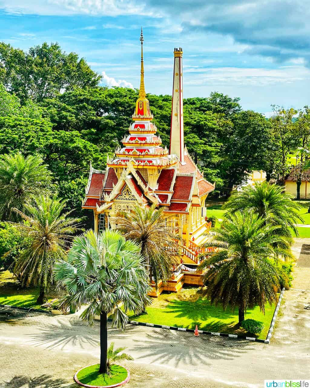 building part of wat chalong temple