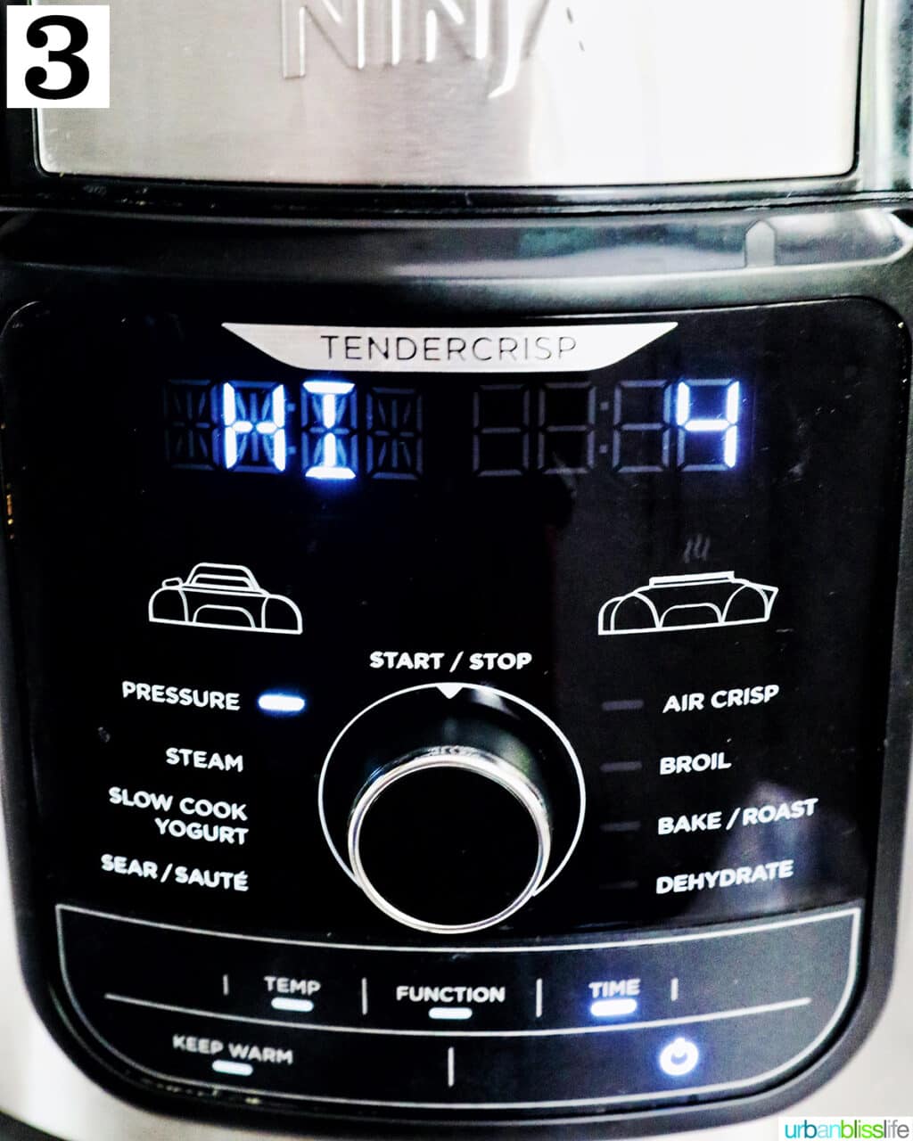 Instant pot pressure cooker set to pressure cook on high for 4 minutes.