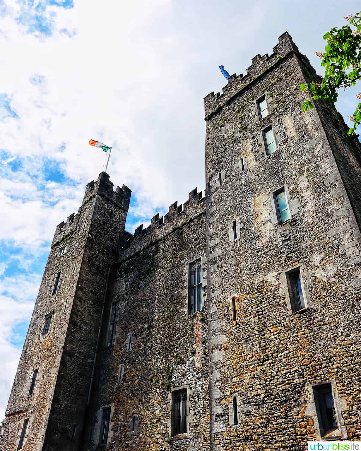 bunratty castle in ireland