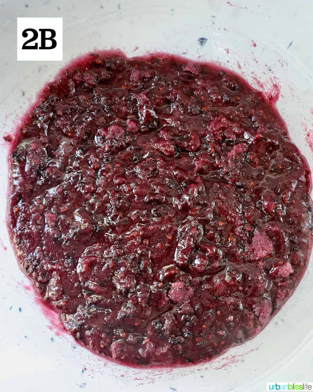 blackberry jam in a bowl.