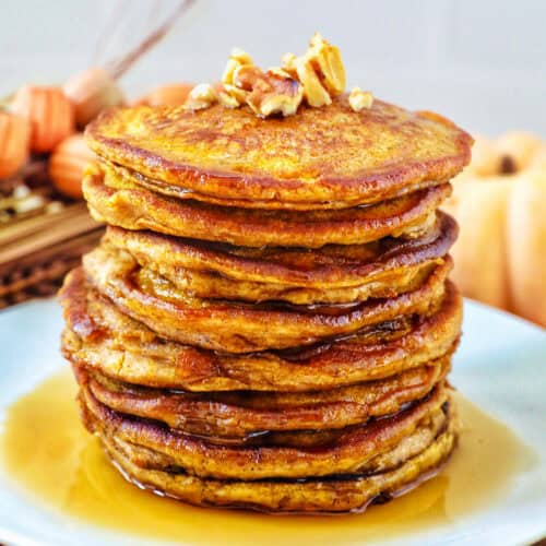 stack of pumpkin pie spice pancakes.