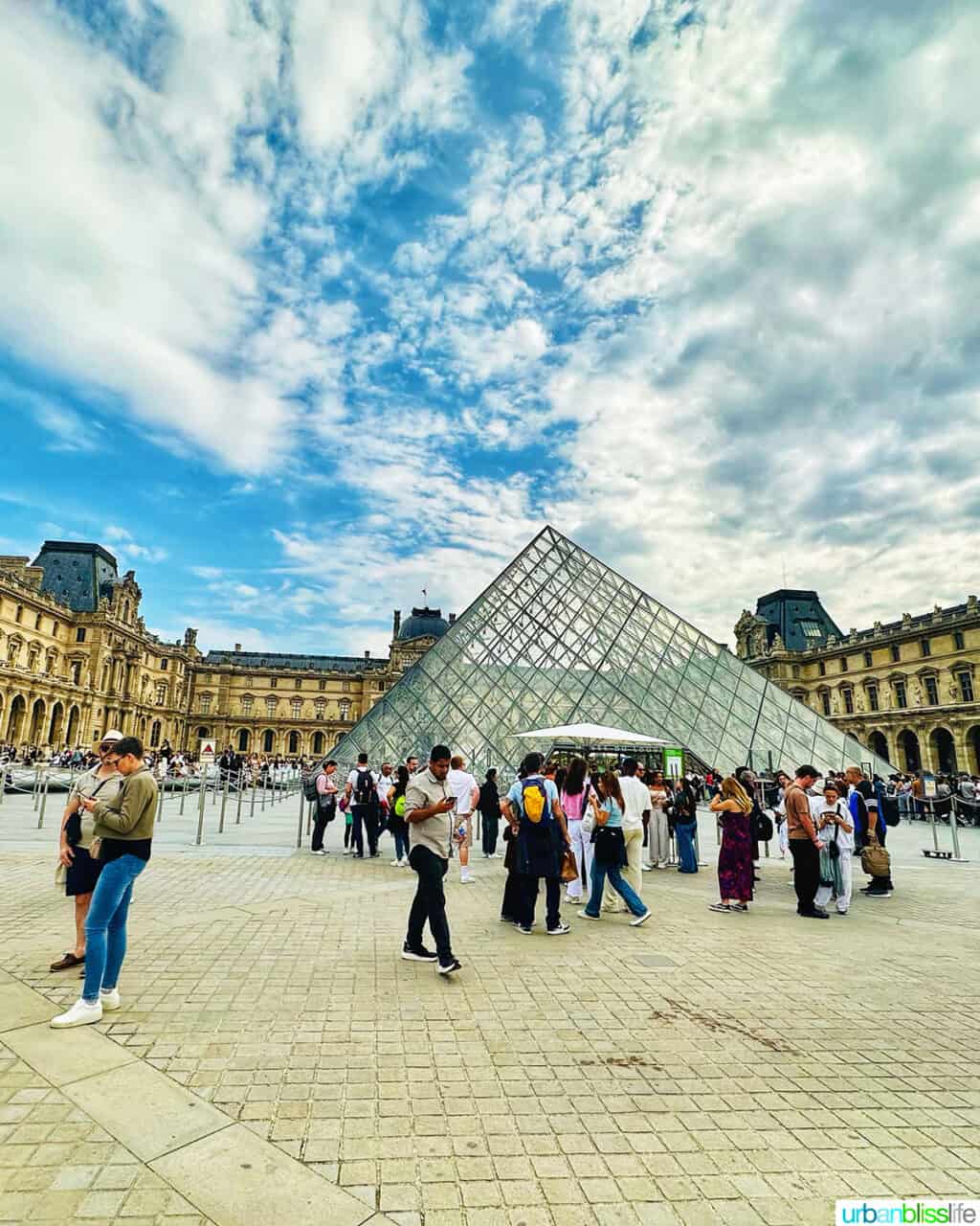 louvre pyramid in paris