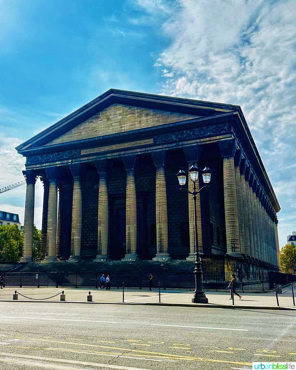 place de la madeleine in paris