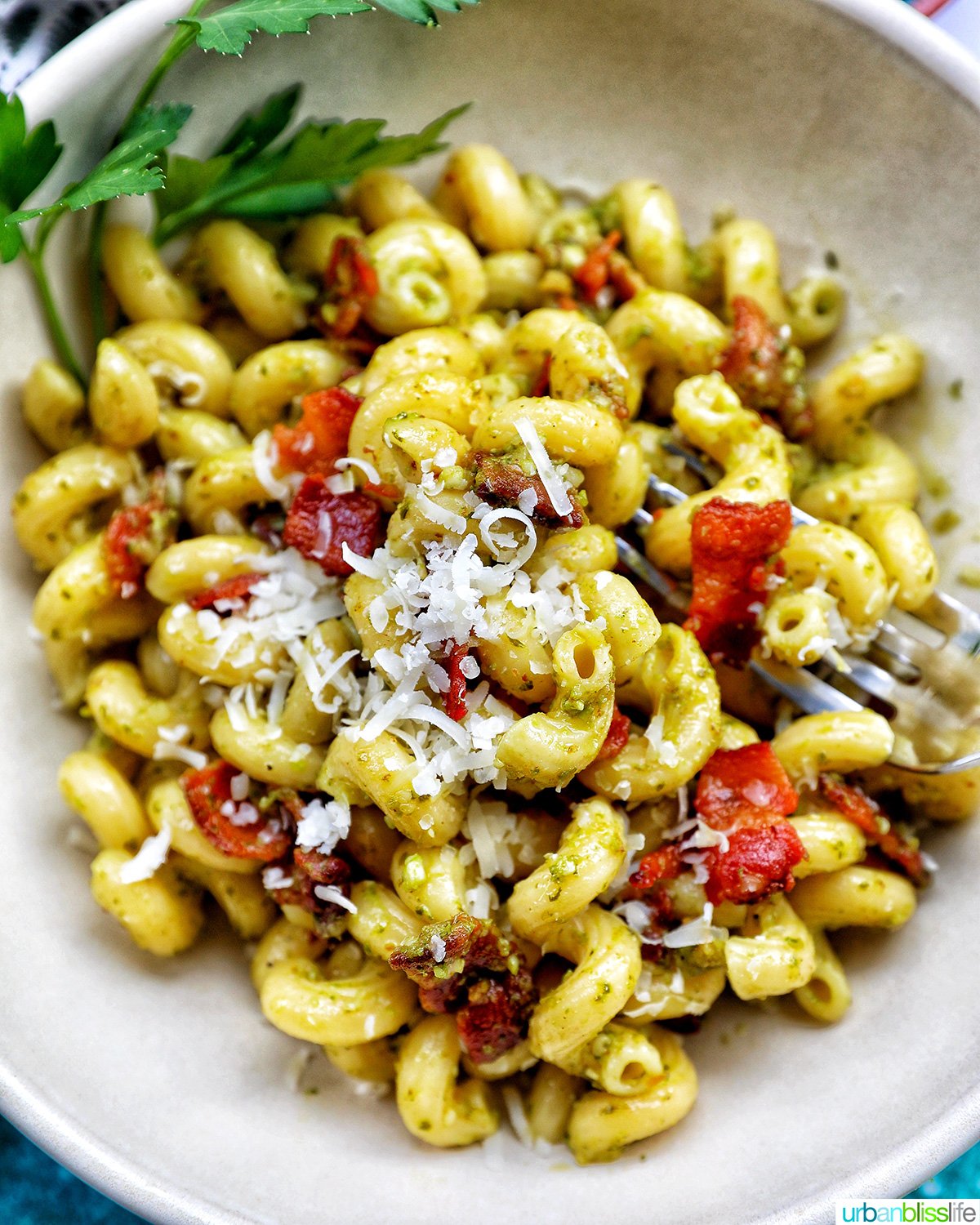 bowl of bacon pesto pasta.