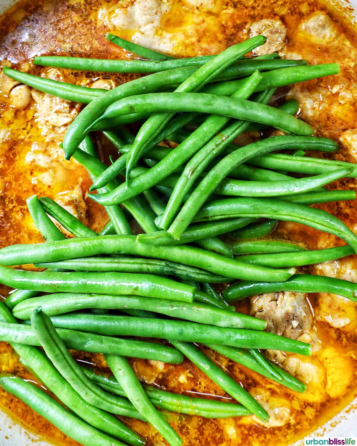 green beans added to chicken kare kare.