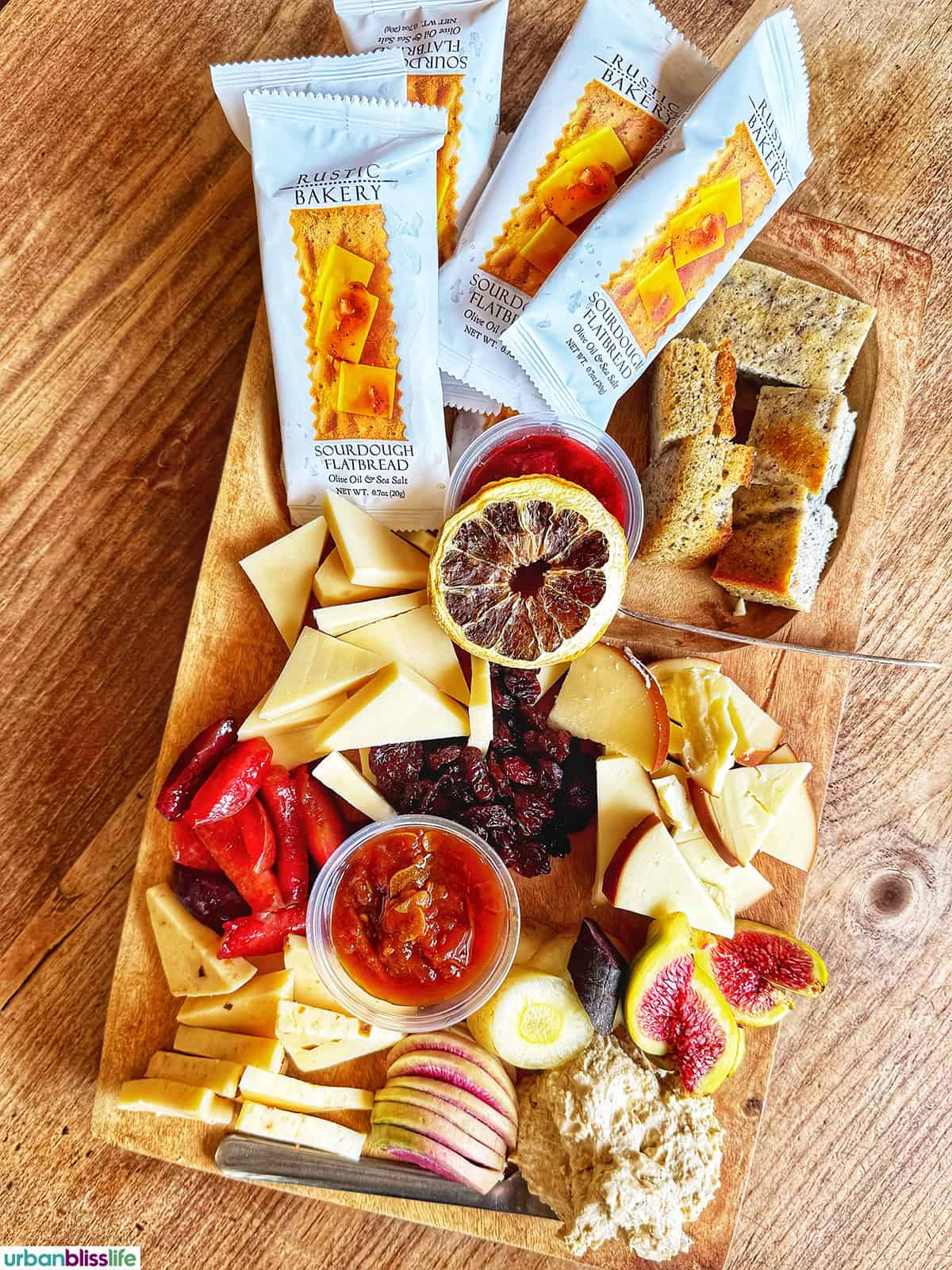 snack board at Alta Baja Market.