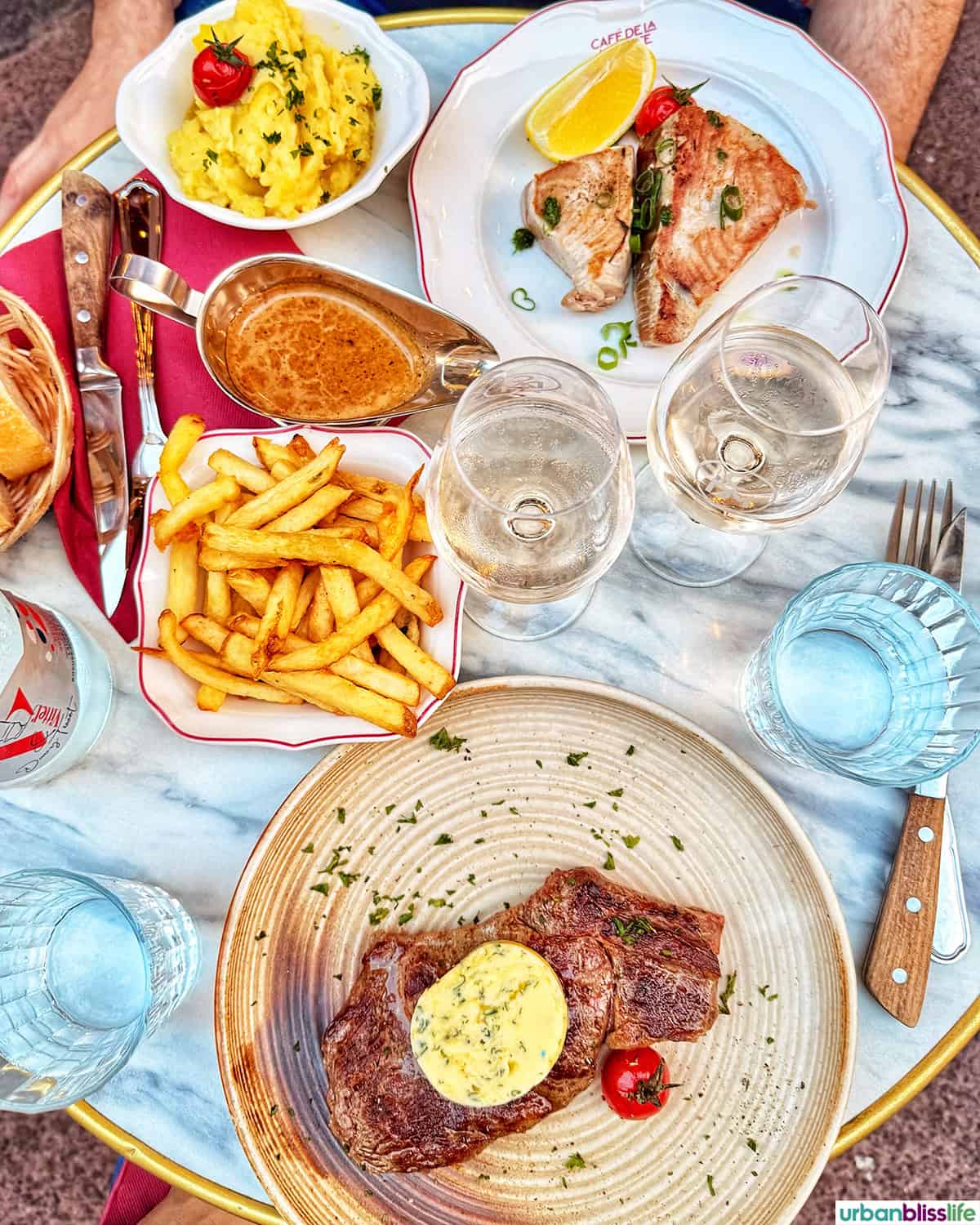 entrecote and tuna steak at cafe de la mairie in montpellier, france