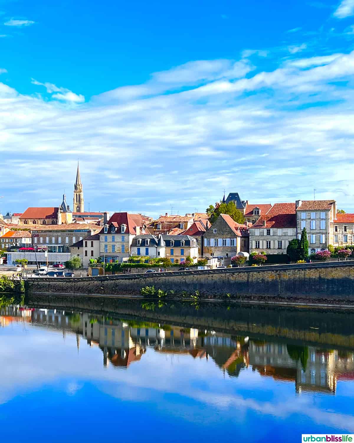 bergerac france and dordogne river