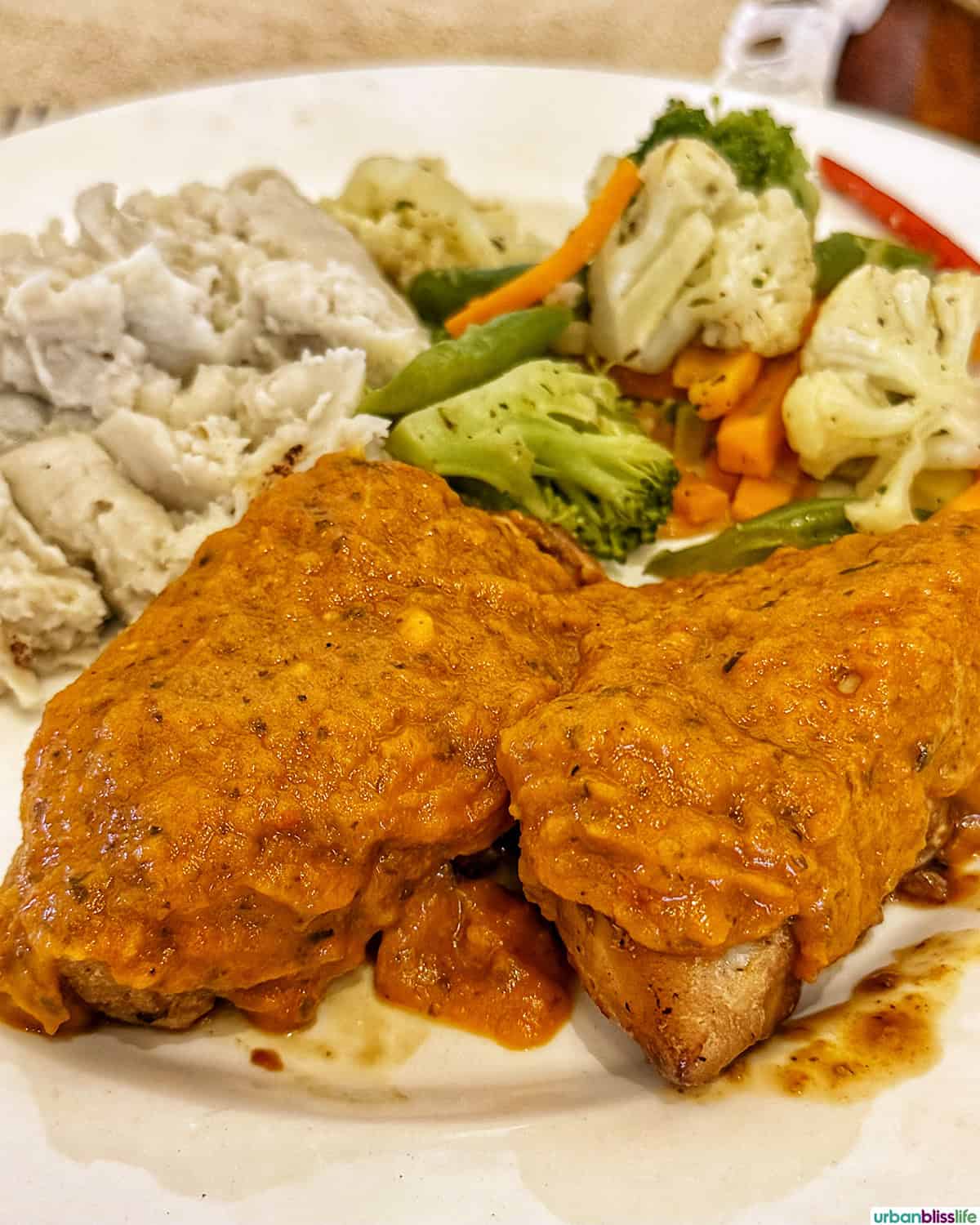 chicken with mashed yucca and vegetables at Inmaculada Restaurant in Mompox, Colombia.