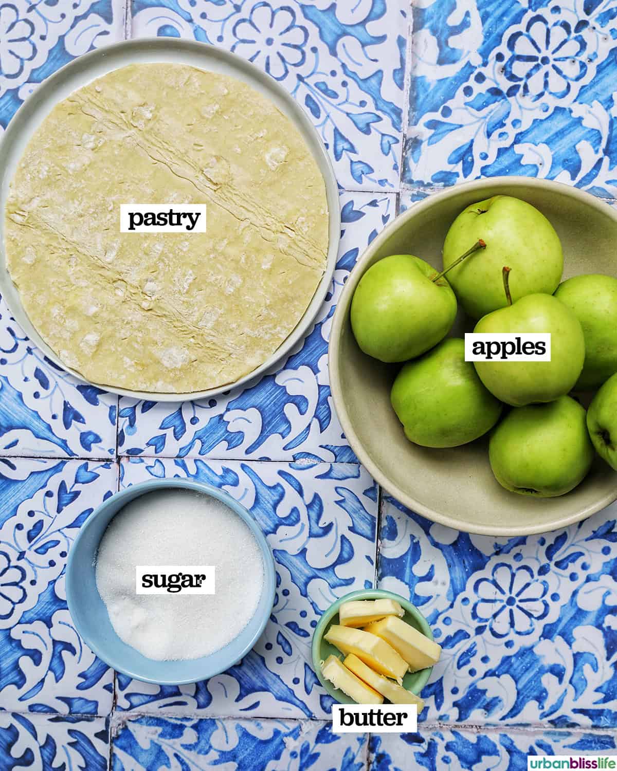 image of ingredients needed to make a pomme tarte tatin.